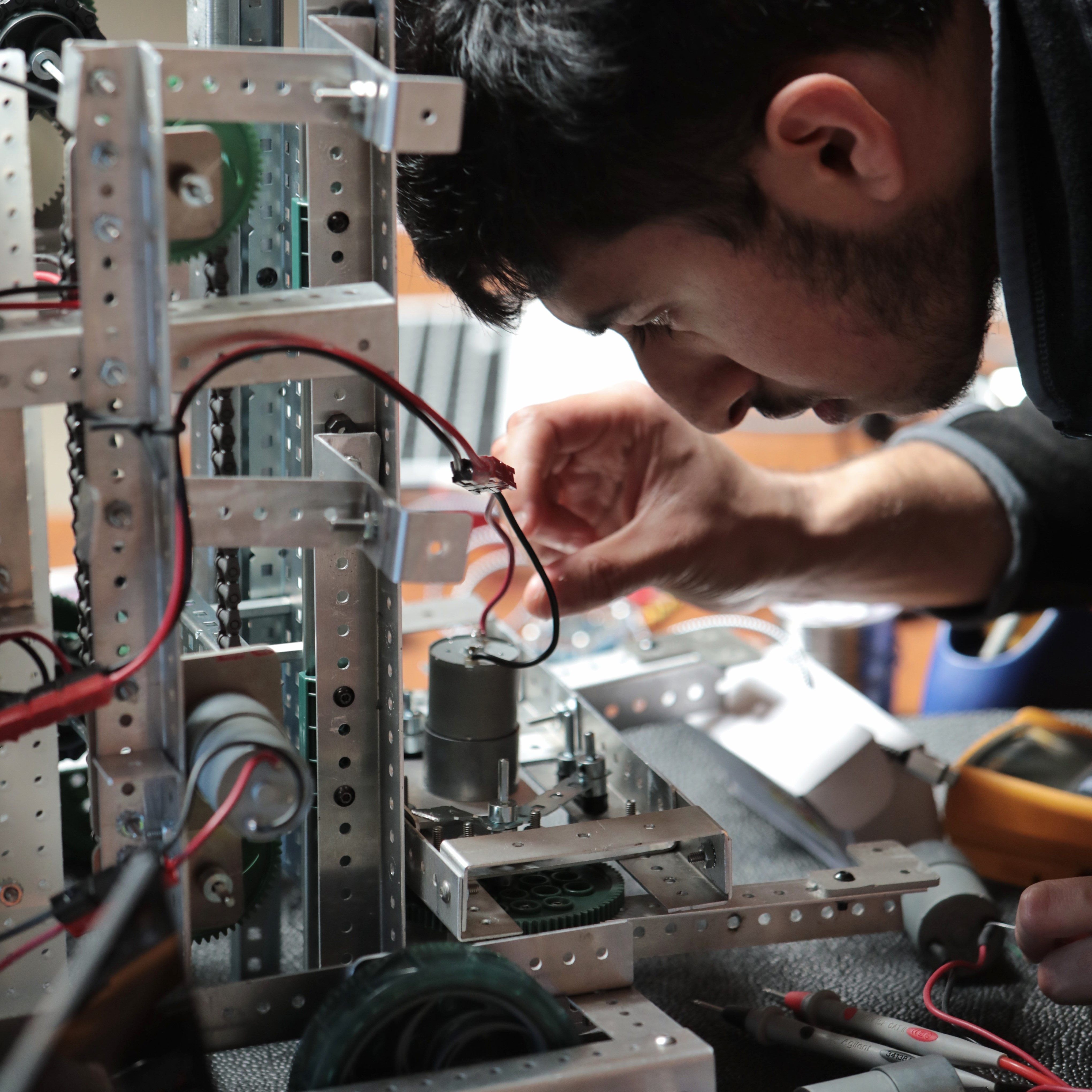 Pioneers in Engineering robot maintenance